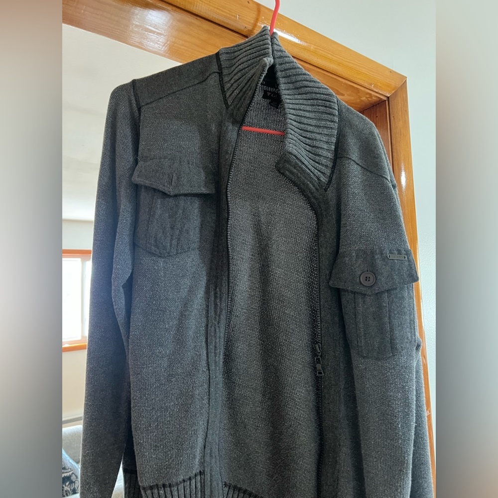 GUESS sweater/jacket